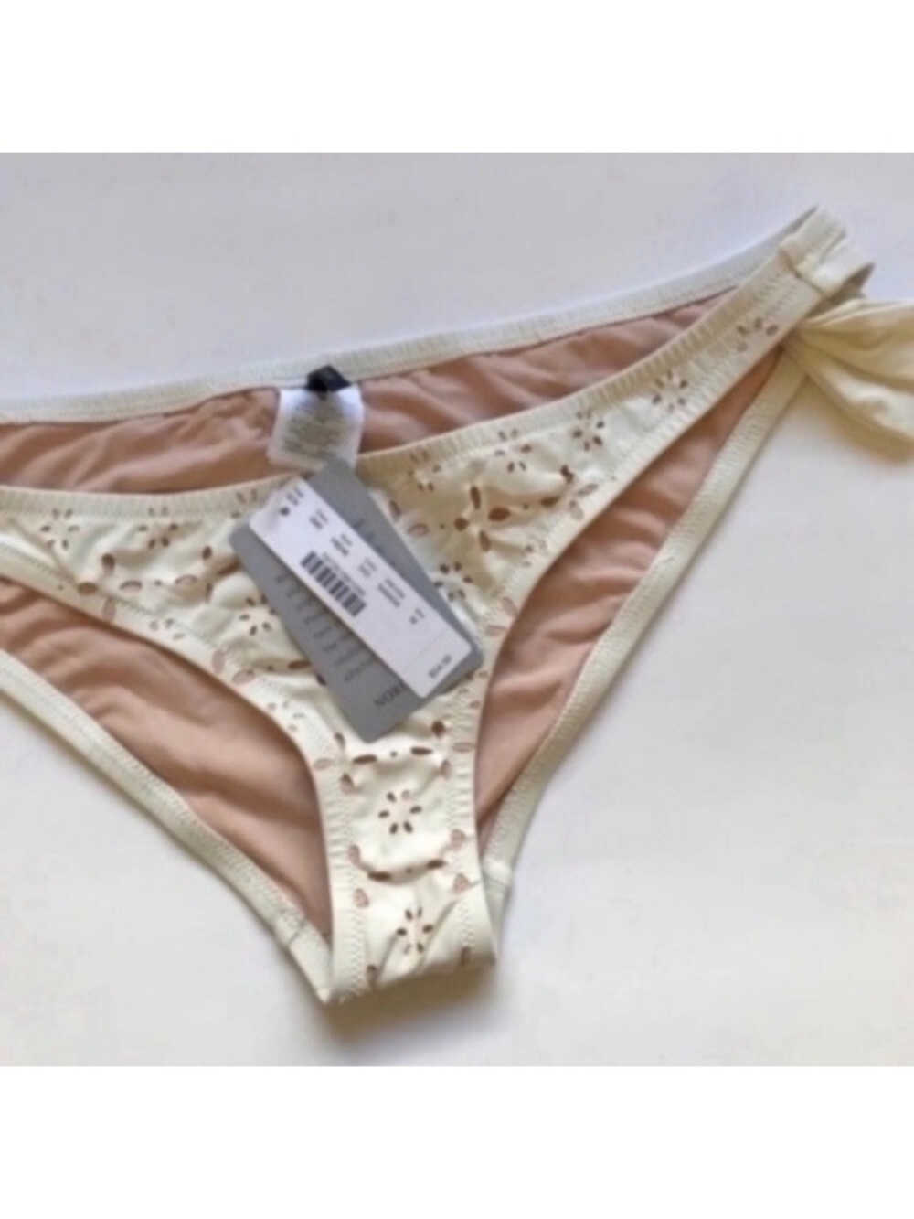 J. Crew Women’s White Eyelet Tie-Side Bikini Bottom size M - Picture 7 of 7